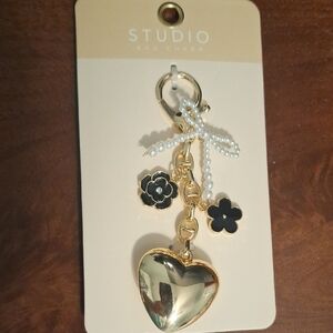 Studio Gold Heart and Flower Bag Charm